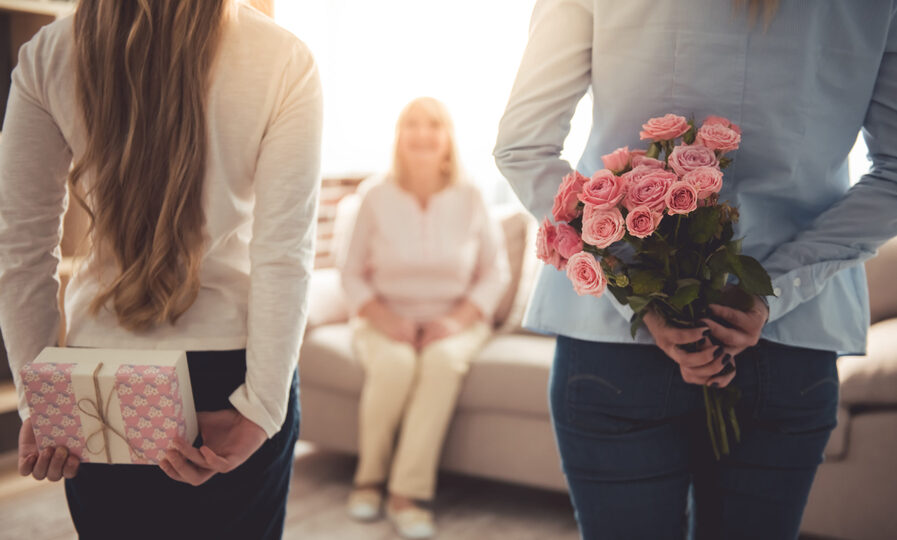 10 Thoughtful Gift Ideas For Mother’s Day (2021)