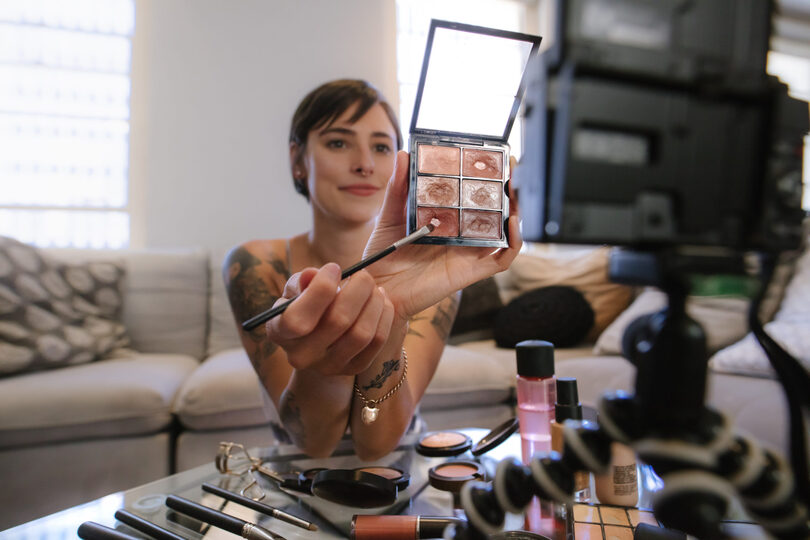 Protected: 5 Steps to Become a Beauty Vlogger