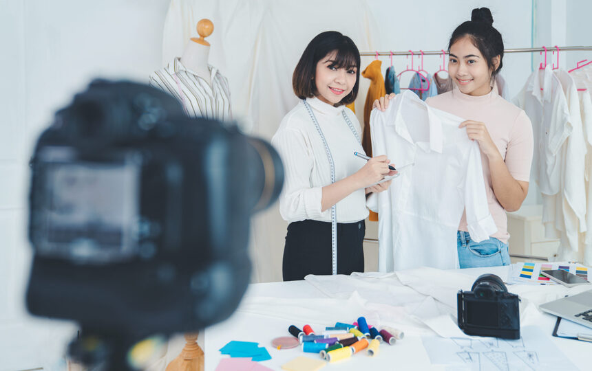 Fashion YouTubers You Need To Watch (2021)